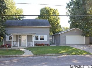 117 E High St, Troy, IL 62294
