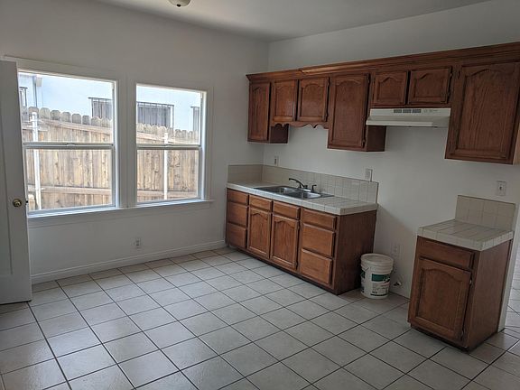 3rd image of 3639 Woolwine Dr