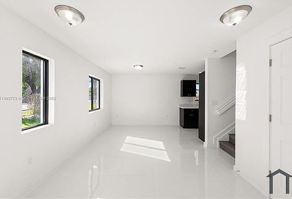 4th image of 2243 NW 50th St #2
