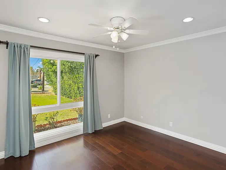 1403 E Chalynn Ave — Photo 17