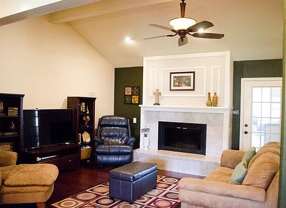4th image of 115 Meadow Woods Dr