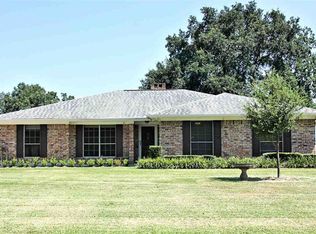 7850 Weaver Dr, Beaumont, TX 77706