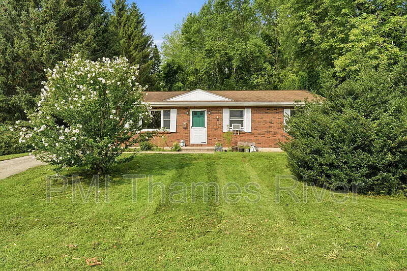 3 bed, 2.0 bath, 1161 sqft, $2,750 — Photo 3