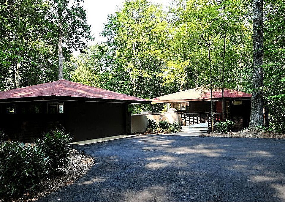 2nd image of 7252 Archlaw Dr