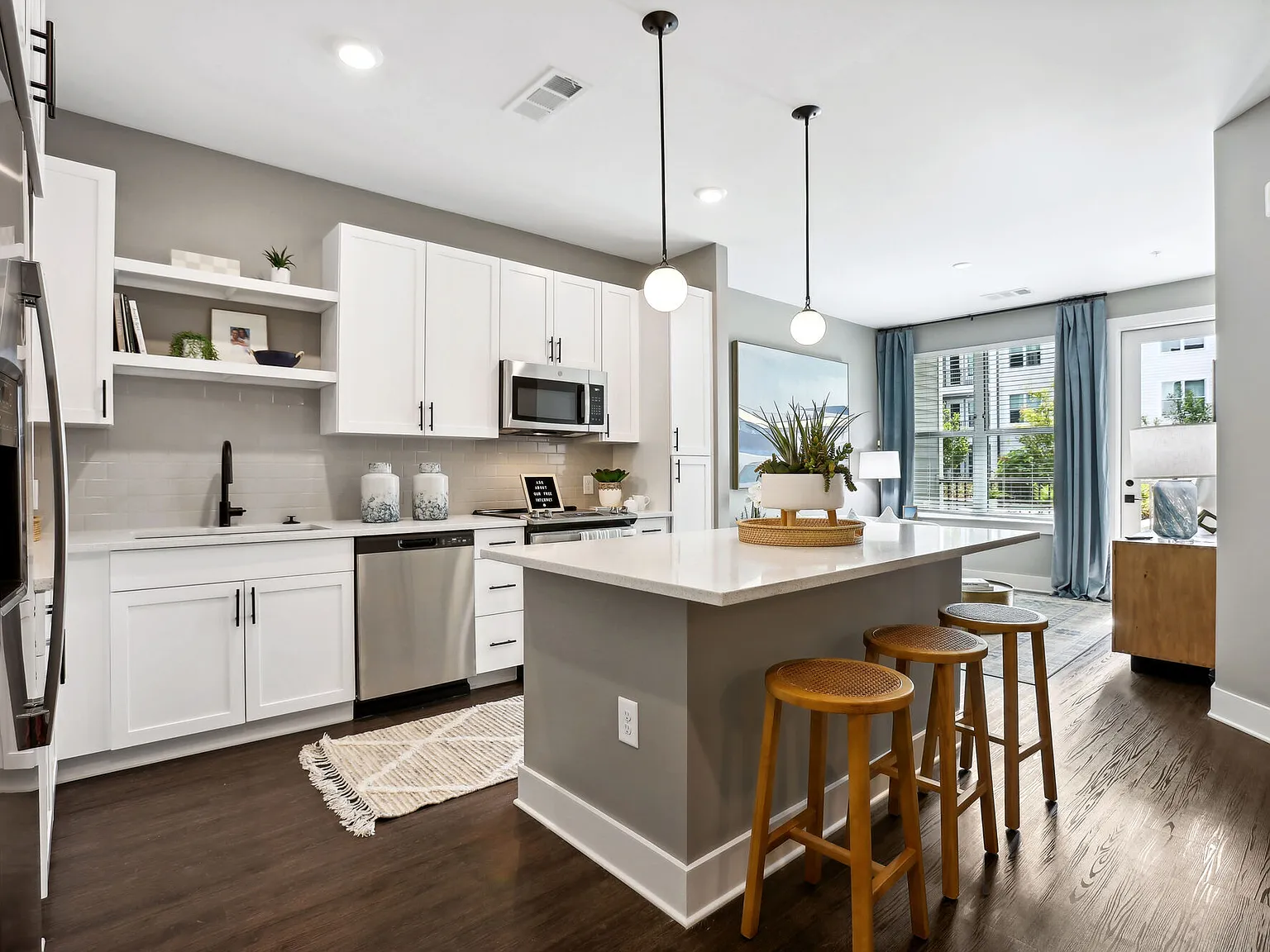 Chandler Residences — Photo 1