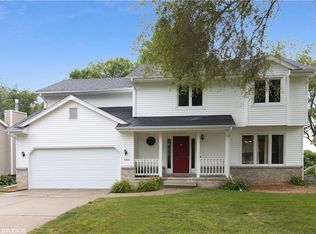 8901 Townsend Ave, Urbandale, IA 50322