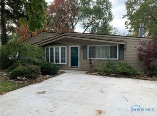 3063 Elmview Dr, Toledo, OH 43613
