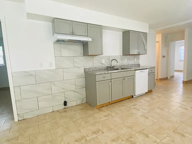 4694 Wendler Blvd — Photo 2