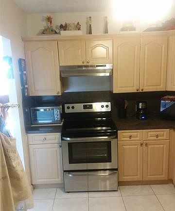 5th image of 4200 Hillcrest Dr APT 817