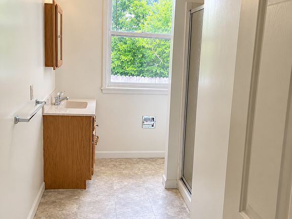 5th image of 2297 W Bloomfield Rd APT 2
