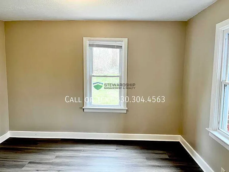 133 Catherine St — Photo 12