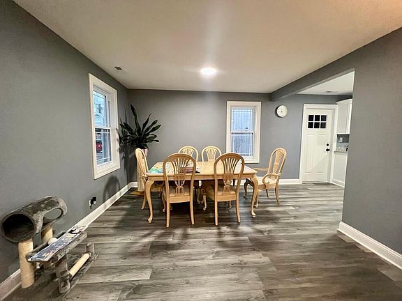 3rd image of 51 S Seymour Ave #1