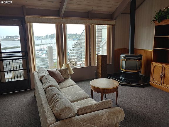 5th image of 1000 SE Bay Blvd #506