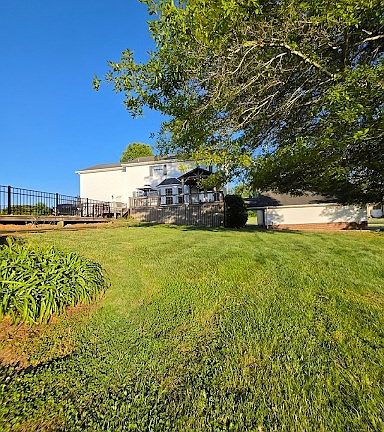 4th image of 17289 Crabtree Ct