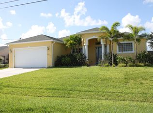 492 SW Fifer Ave, Port Saint Lucie, FL 34953