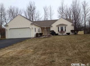 6127 Palm Summit Cir, Cicero, NY 13039