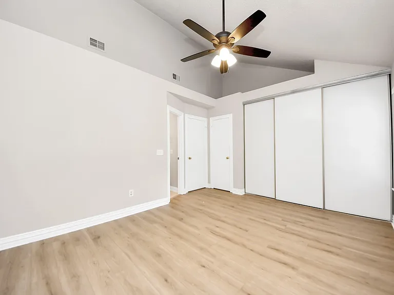 2910 Grants Lake Blvd #1205 — Photo 18