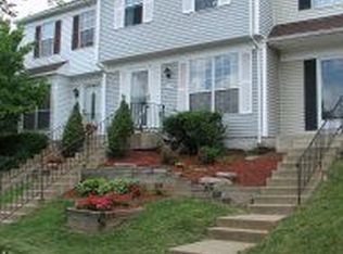 812 Smartts Ln NE, Leesburg, VA 20176