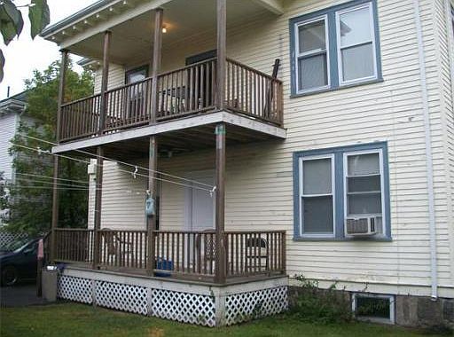 4th image of 221 Lafayette St