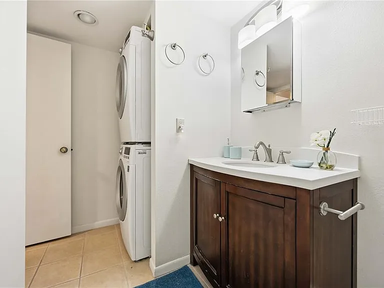 1626 Brookhouse Dr #235 — Photo 24