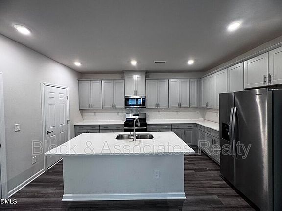2nd image of 129 Boone Lake Way