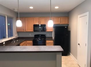 Spicer Village Townhomes and Apartments, Akron, OH 44311
