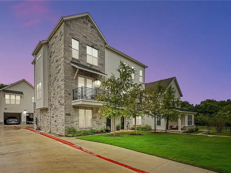 2624 Metcalfe Rd #8 — Photo 27