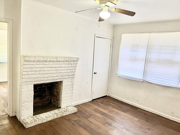 3rd image of 2758 Badley Rd