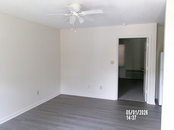 2nd image of 653 9th Ave NE #653
