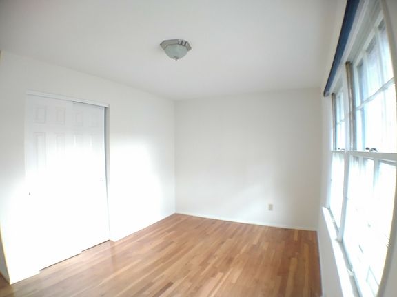 5th image of 1222 Ross Ave