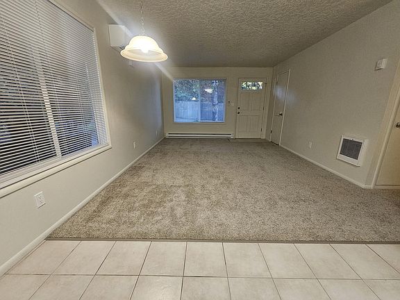 5th image of 8414 SE Meadow Ln