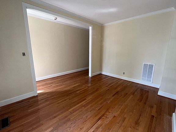 5th image of 818 W Clay St