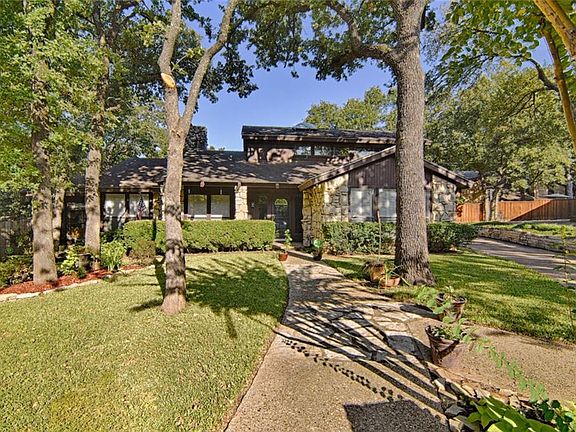 2nd image of 607 Country Green Ln