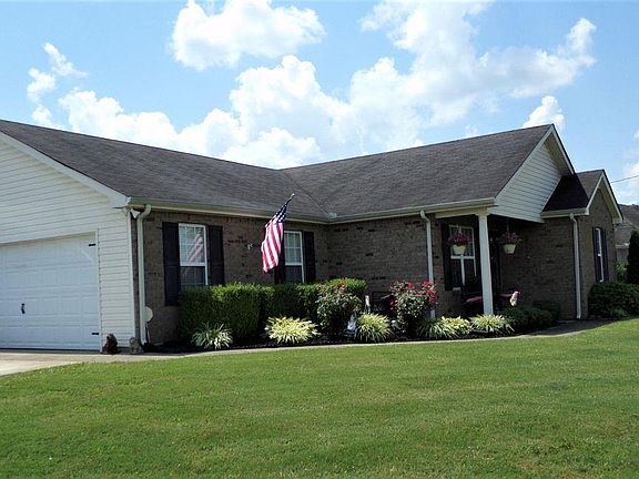 3rd image of 703 Fall Creek Dr