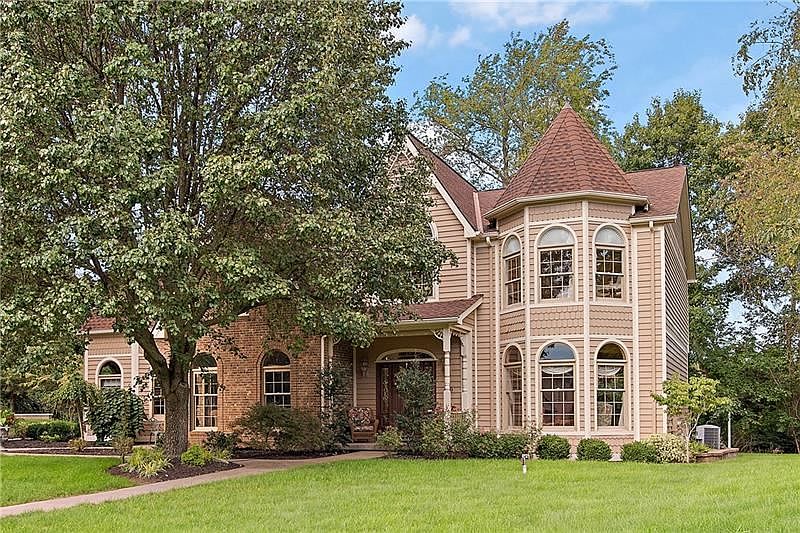 1st image of 119 Gatehouse Dr