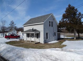 418 E Madison St, Durand, WI 54736