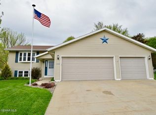 2305 Hampton Rhodes Ct NW, Rochester, MN 55901