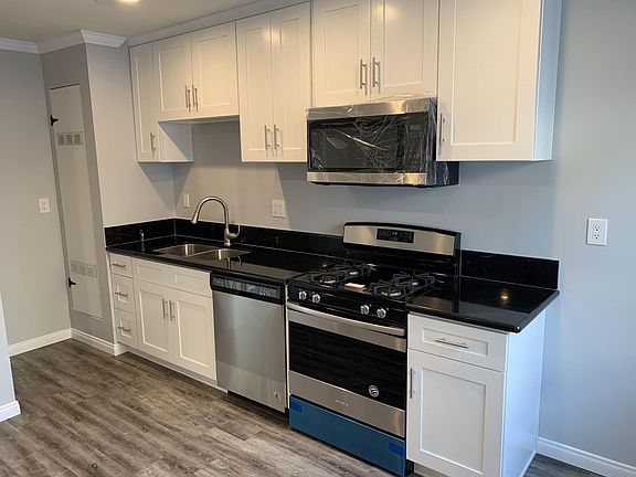 3rd image of 268 N Wilson Ave APT 7