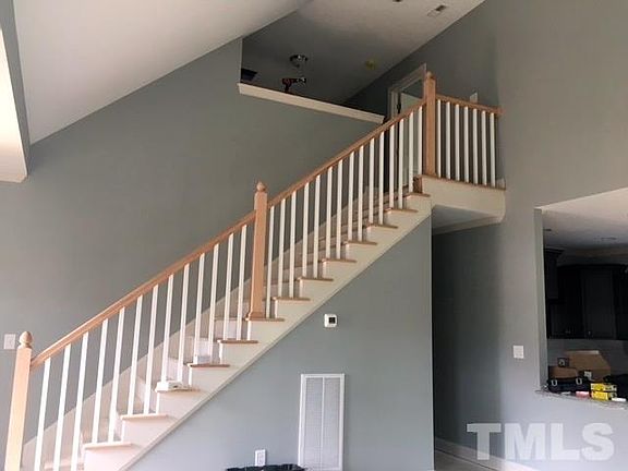 4th image of 428 Cotton Mill Dr