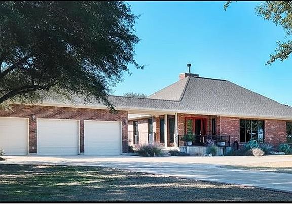 3rd image of 111 Quarterhorse Ct
