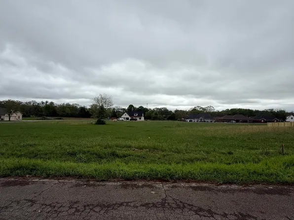 870 Oakview Cir, Killen, AL 35645