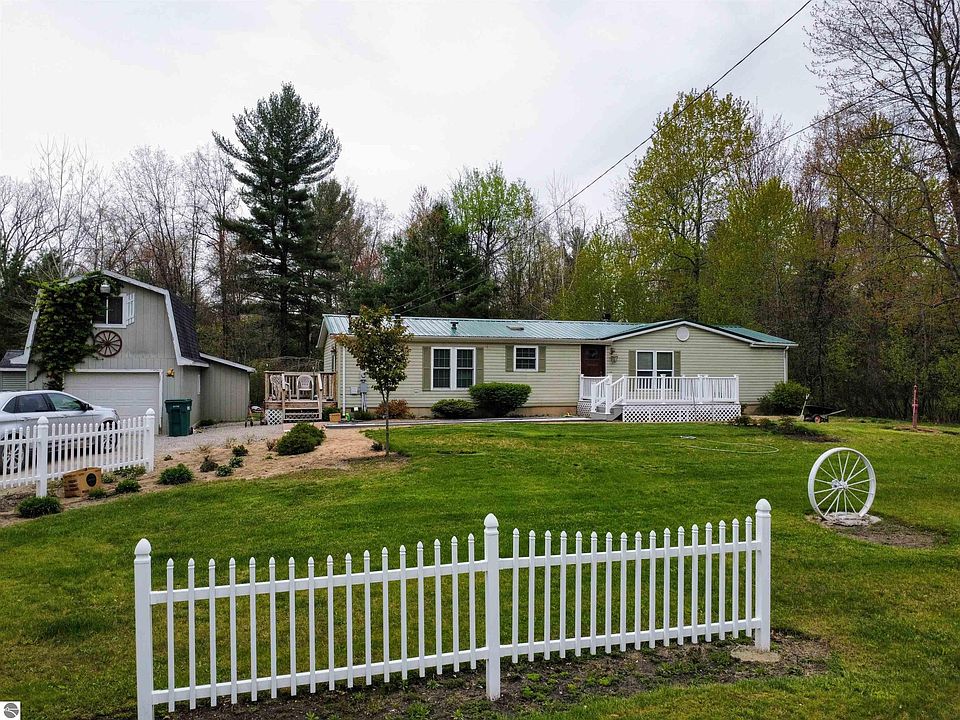 1st image of 5760 River Valley Dr