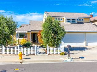 17941 Oldglen Ln, Huntington Beach, CA 92649