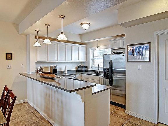 2nd image of 1527 S Station St #102