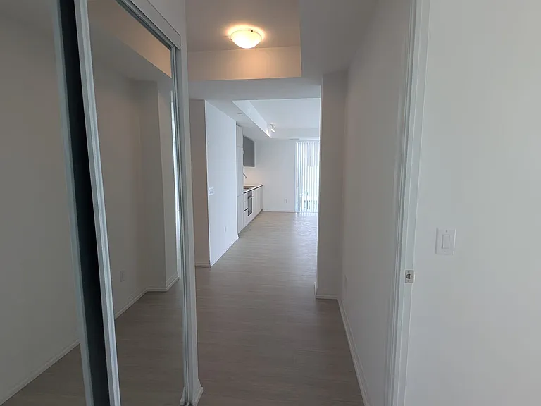28 Widmer St #LPH29 — Photo 6