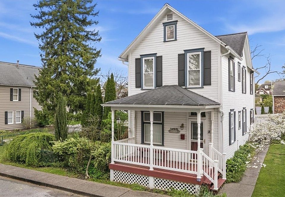 1st image of 208 N Grant St