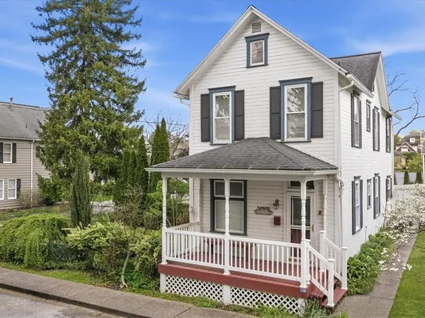 208 N Grant St, Ligonier, PA 15658