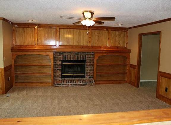 2nd image of 6040 W 158th St