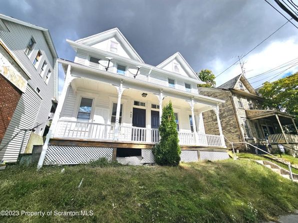 907 Green Ridge St #1