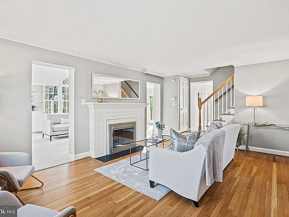 4th image of 3362 N Dickerson St